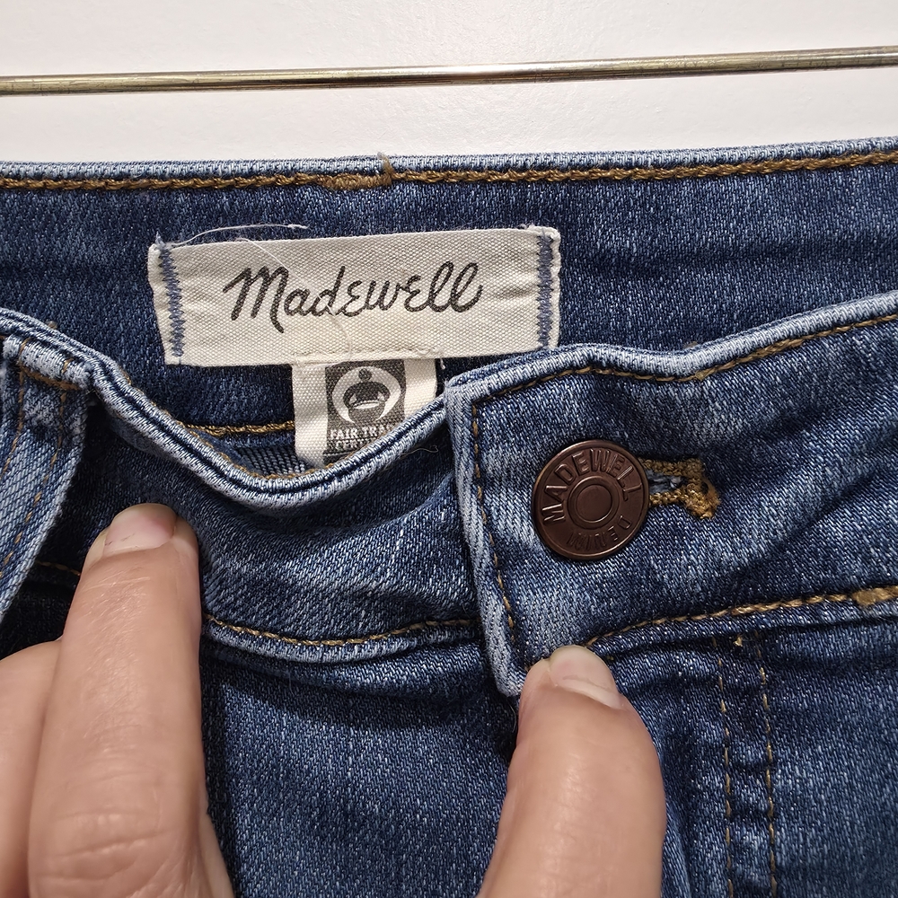 Madewell curvy high-rise skinny crop blue jeans - Picture 3 of 6